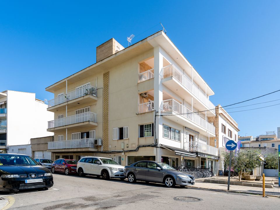 Apartment for sale in Port De Pollenca, Majorca € 230,000 Ref